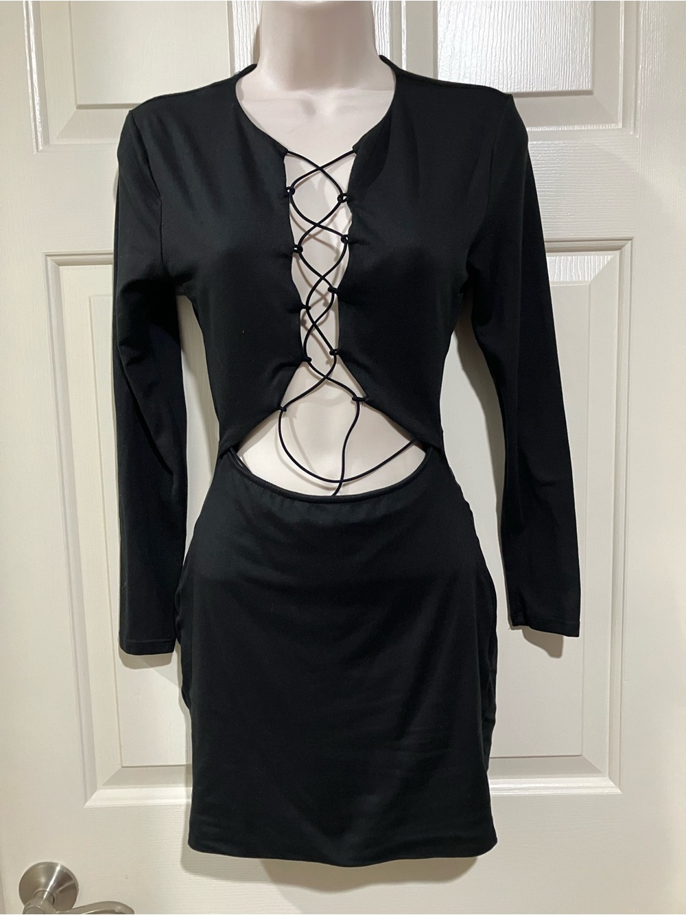 🧨Windsor woman size medium front opening. Dress